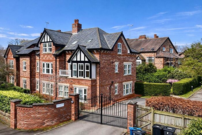 2 Bedroom Flat For Sale In Belgrave Road, Bowdon, Altrincham, WA14