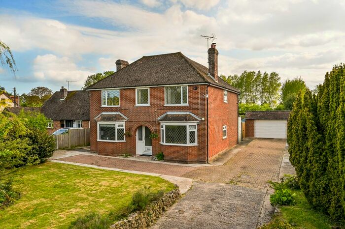 5 Bedroom Detached House For Sale In Kingsford Street, Ashford, TN25