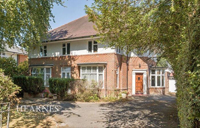 4 Bedroom Detached House For Sale In Dunkeld Road, Talbot Woods, Bournemouth, BH3