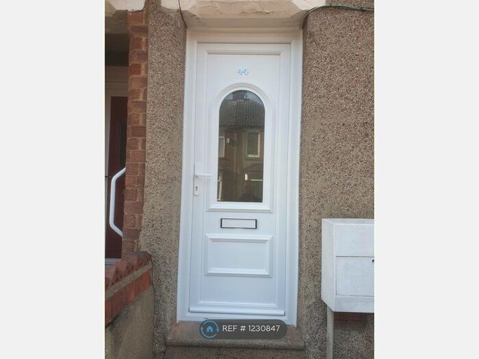 2 Bedroom Terraced House To Rent In Clark Avenue, Grimsby, DN31