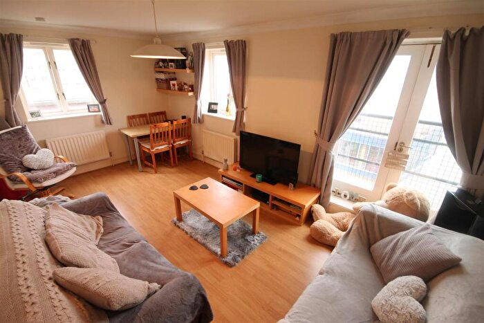 1 Bedroom Apartment To Rent In Love Lane, Quayside, NE1