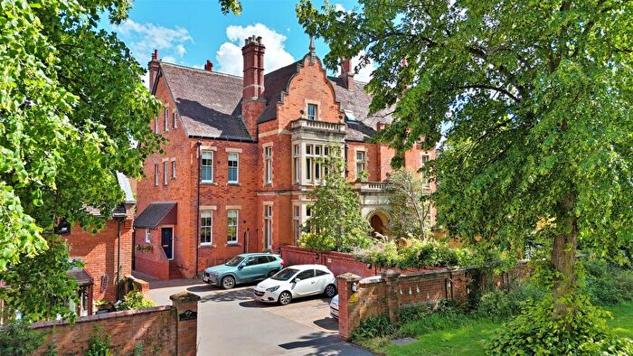 4 Bedroom House For Sale In Beverley Road, Leamington Spa, CV32
