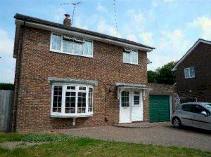 3 Bedroom Detached House To Rent In Scotts Way, Riverhead, TN13