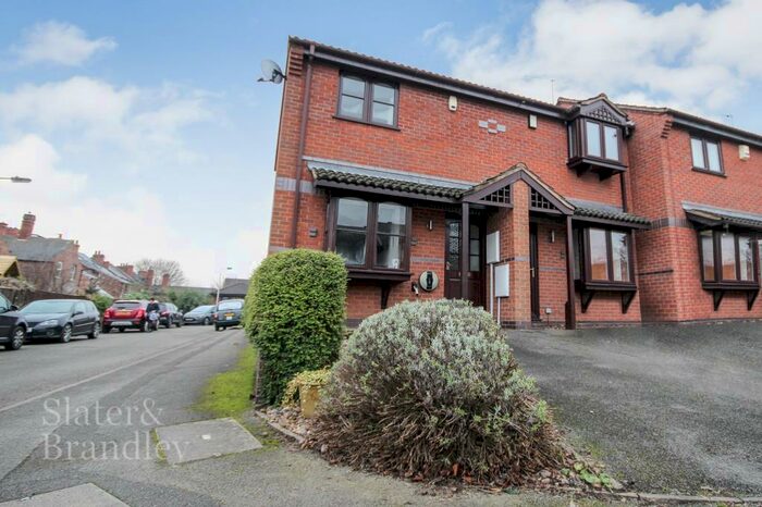 2 Bedroom Town House To Rent In Avon Gardens, West Bridgford, Nottingham, NG2