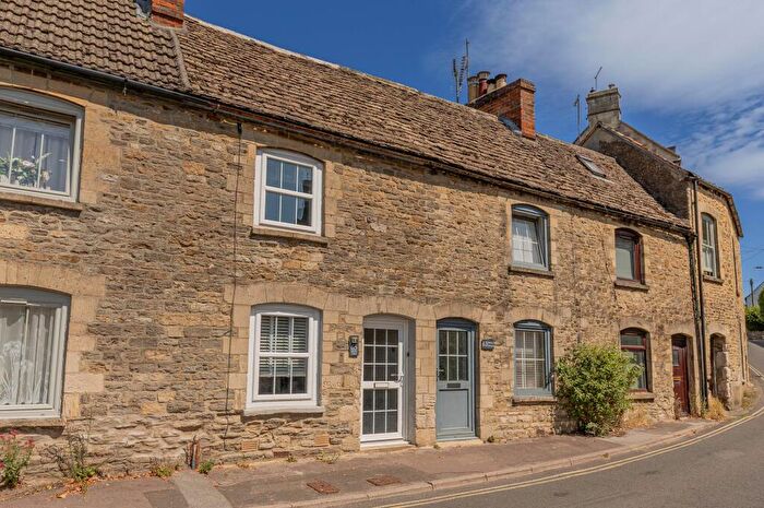 2 Bedroom Terraced House For Sale In Bristol Street, Malmesbury, SN16
