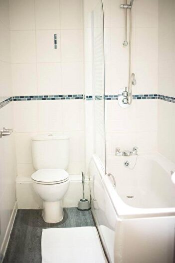 1 Bedroom Flat For Sale In Temple Lane, Liverpool, L2