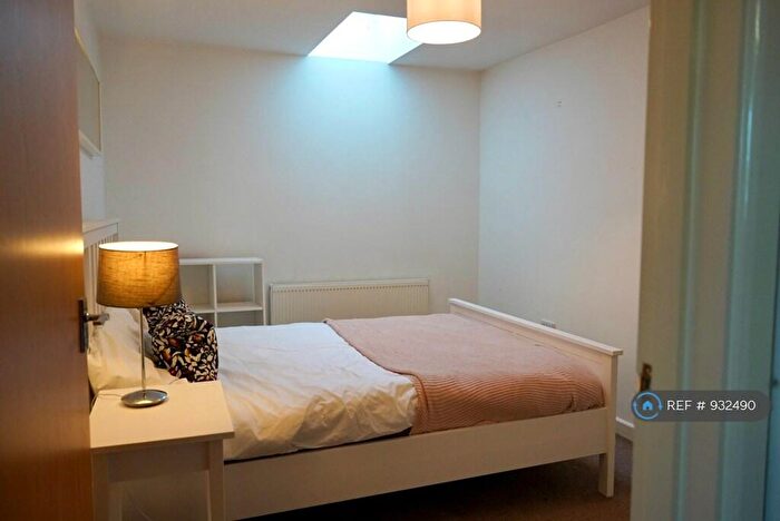 1 Bedroom Flat To Rent In Smiths Court, Shefford, SG17