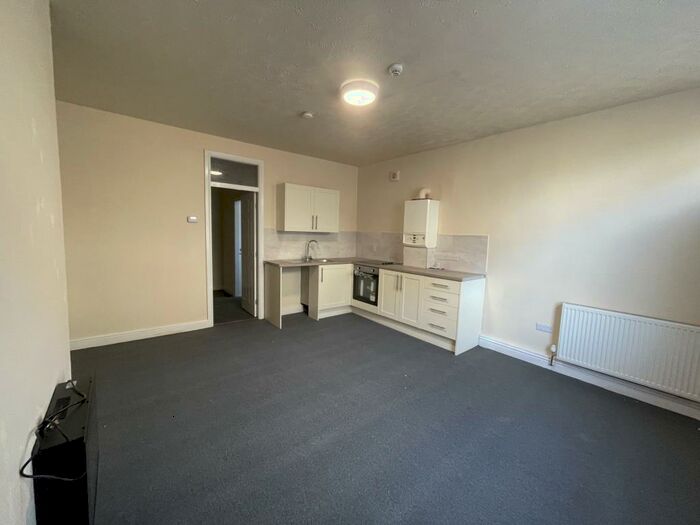 1 Bedroom Flat To Rent In Marley Street, Keighley, BD21