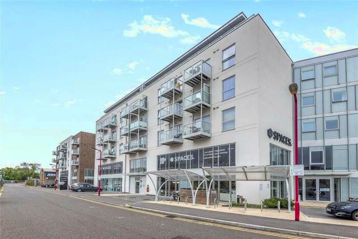 2 Bedroom Flat To Rent In Station View, Guildford, GU1