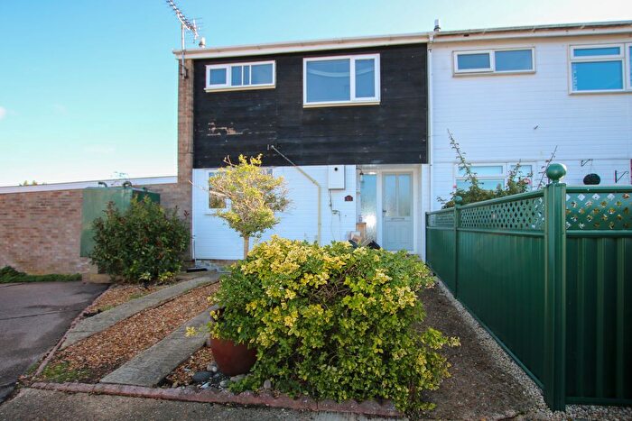 4 Bedroom End Of Terrace House To Rent In Holland Park, Cheveley, CB8