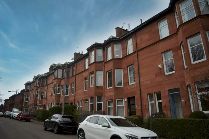 2 Bedroom Flat To Rent In Camphill Avenue, Flat 1/2, Shawlands, Glasgow G41