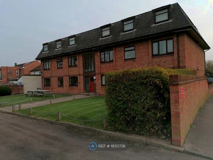 1 Bedroom Flat To Rent In Wolsey Road, Sunbury-On-Thames, TW16