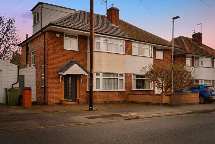 4 Bedroom Semi Detached House For Sale In Wilnicott Road, Leicester, LE3