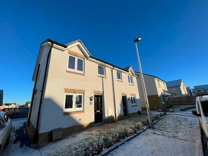 3 Bedroom Semi-Detached House To Rent In Sandhaven Gardens, Glasgow, G75