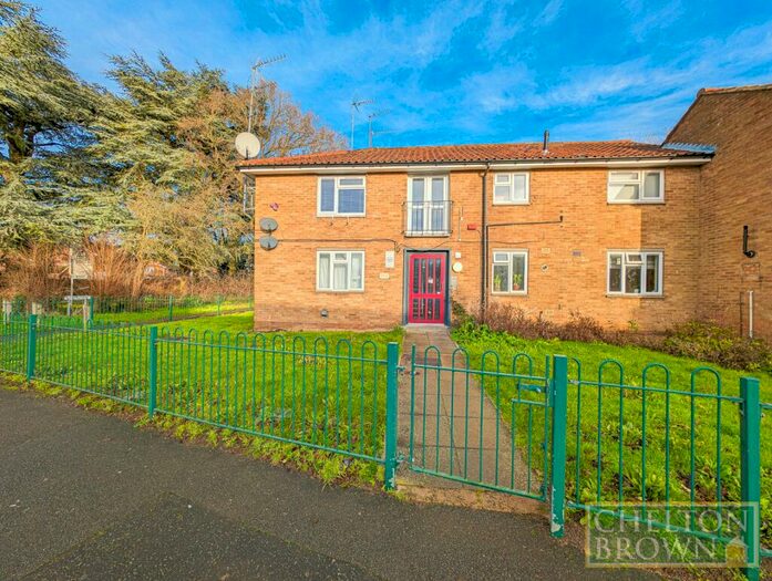 2 Bedroom Apartment To Rent In Greenfield Avenue, Northampton, NN3