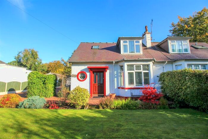 3 Bedroom Semi-Detached House For Sale In Parkdaill, Hawick TD9