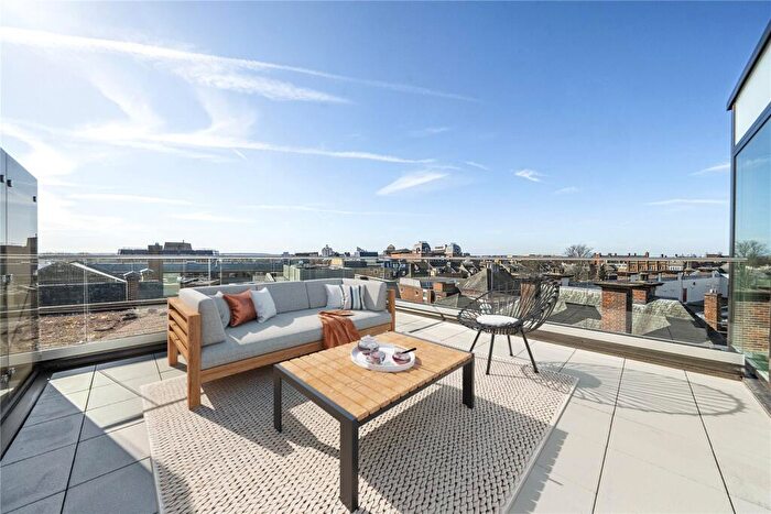 2 Bedroom Apartment For Sale In Tweedy Road, Bromley, BR1