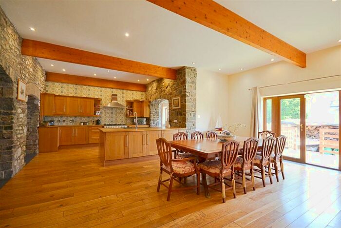 4 Bedroom Terraced House For Sale In Llangain, Carmarthen, SA33