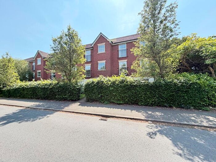 2 Bedroom Flat For Sale In Naylor Road, Ellesmere Port, CH66