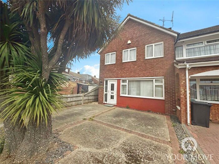 3 Bedroom End Of Terrace House To Rent In Beaumont Drive, Northfleet, Gravesend, Kent, DA11