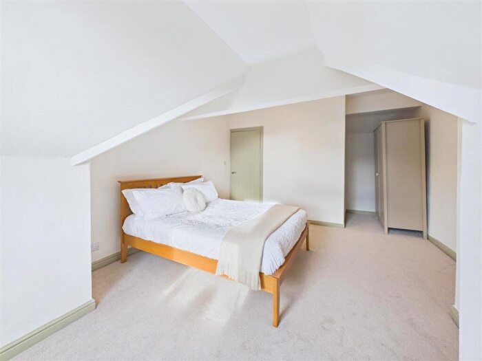 2 Bedroom Apartment To Rent In Archer Road, Sheffield, S8