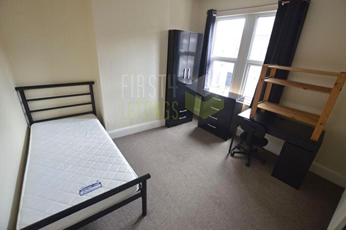 2 Bedroom Terraced House To Rent In Cecilia Road, Clarendon Park, LE2