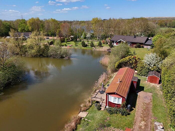 2 Bedroom Chalet For Sale In Wormegay Road, Blackborough End, King's Lynn, PE32