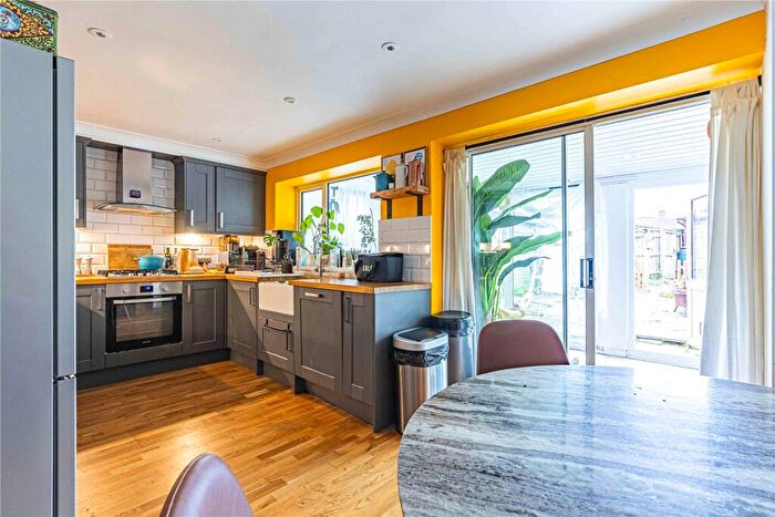 2 Bedroom Terraced House For Sale In Aubreys Road, Chaulden, Hemel Hempstead, Hertfordshire, HP1