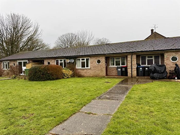 1 Bedroom Semi-Detached Bungalow For Sale In Saxon Street, Chippenham, SN14