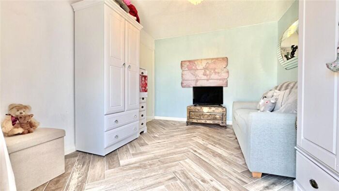 2 Bedroom Bungalow For Sale In Cedarwood Close, Greasby, Merseyside, CH49