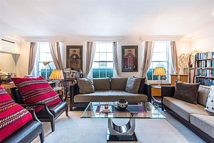 5 Bedroom Mews To Rent In Lyall Mews, London, SW1X