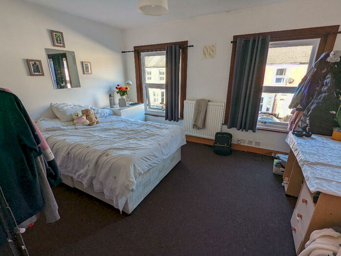 4 Bedroom Terraced House To Rent In Grange Avenue, Reading, Berkshire, RG6