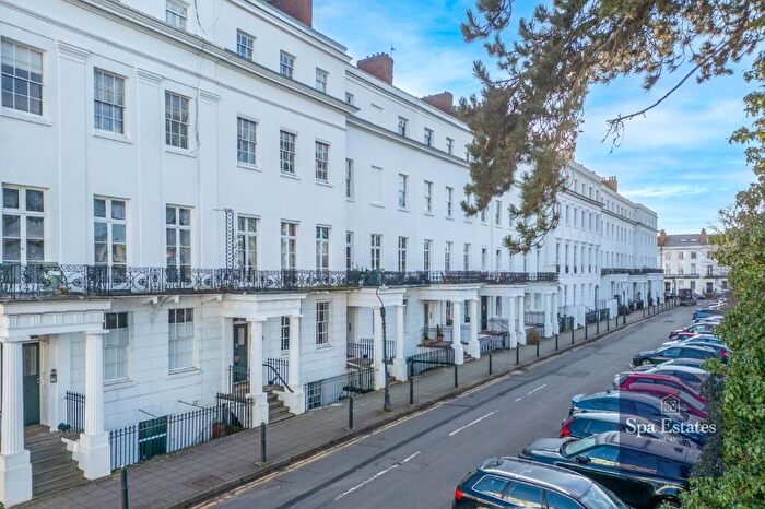 2 Bedroom Apartment For Sale In Over Sq Ft With Balcony Views Over Clarendon Square Gardens, CV32