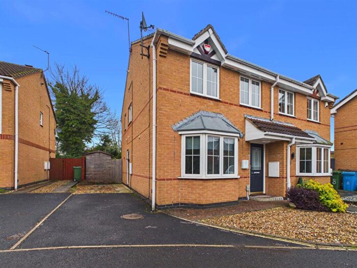 3 Bedroom Semi Detached House To Rent In Monkton, Elloughton, HU15