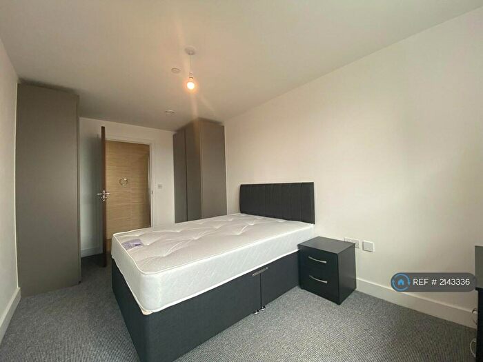 2 Bedroom Flat To Rent In Hurst Street, Liverpool, L1