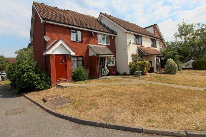 1 Bedroom Property To Rent In Shepley Mews, Enfield, EN3