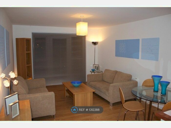 2 Bedroom Flat To Rent In Denmark Road, Manchester M15