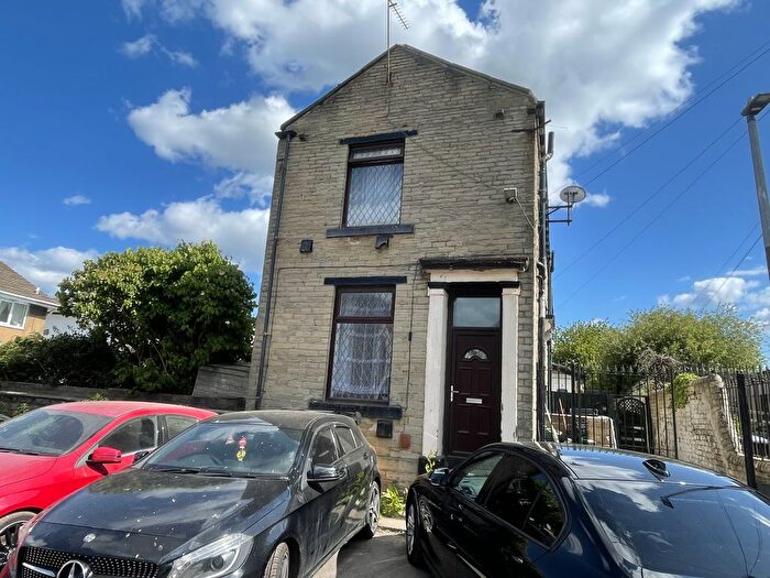 2 Bedroom Terraced House To Rent In Vestry Street, Bradford, BD4
