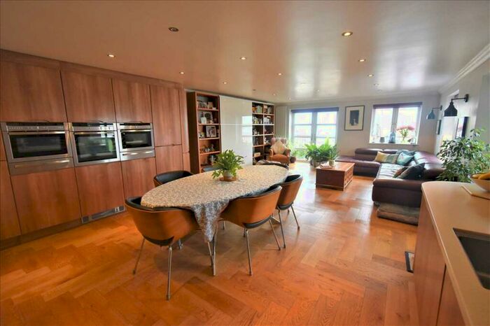 4 Bedroom House To Rent In Bendigo Wharf, Pier Road, Greenhithe, DA9