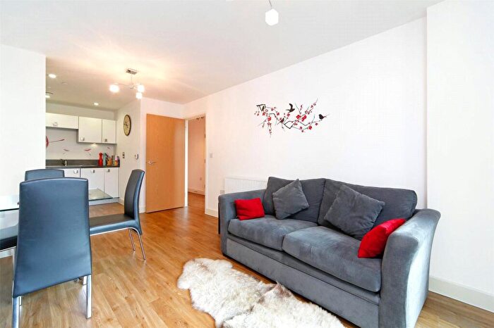 1 Bedroom Apartment To Rent In Loampit Vale Lewisham, SE13