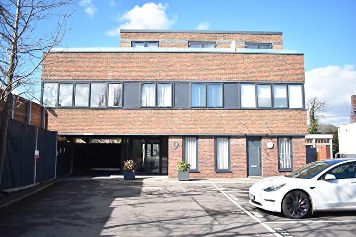 1 Bedroom Flat For Sale In The Street, Ashtead, KT21