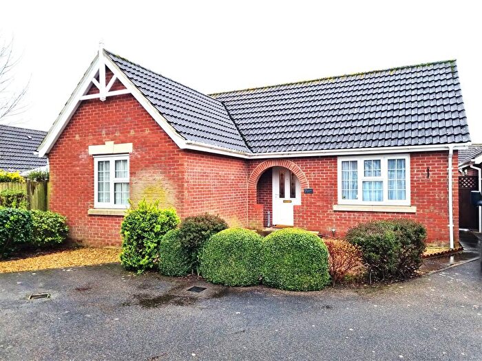 2 Bedroom Detached Bungalow To Rent In Bullfinch Way, Friday Bridge, Wisbech, PE14