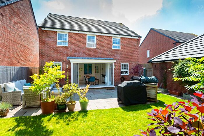 4 Bedroom Detached House For Sale In Newmarket Drive, Fulwood, PR4