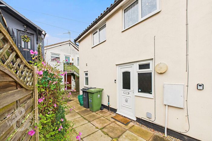 2 Bedroom Semi Detached House To Rent In The Drift, Attleborough, NR17