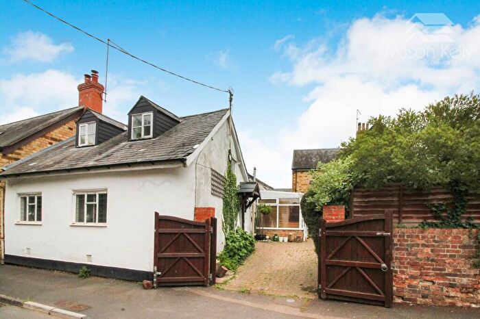 2 Bedroom Semi-Detached House For Sale In Stoke Road, Blisworth, Northampton, NN7