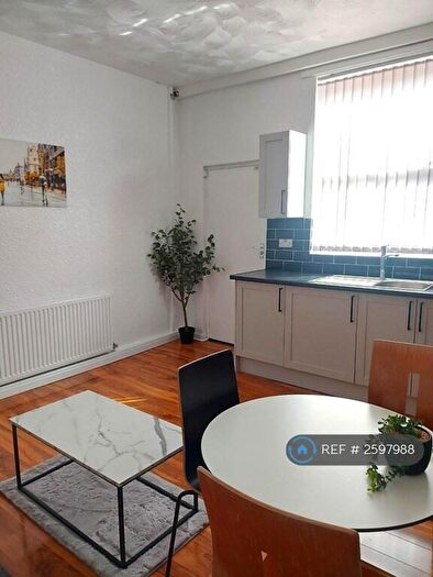 3 Bedroom Terraced House To Rent In Newport Street, Manchester, M14