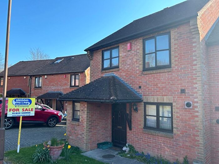 3 Bedroom Semi Detached House For Sale In Alex Hughes Close, Snodland, ME6