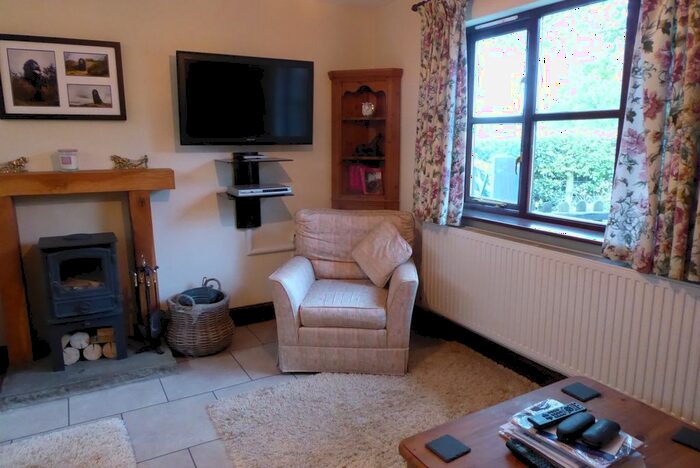 2 Bedroom Property To Rent In Weston Road, Minsterley, Shrewsbury, SY5