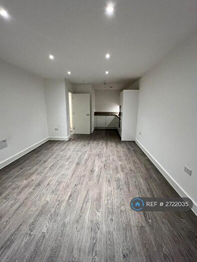 1 Bedroom Flat To Rent In Corys Road, Rochester, ME1