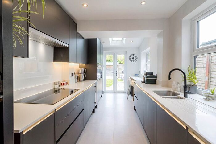3 Bedroom Terraced House For Sale In Bury Ave, Newport Pagnell, MK16